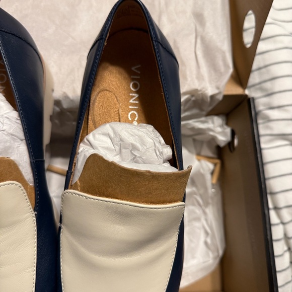 Vionic loafer - Picture 4 of 5